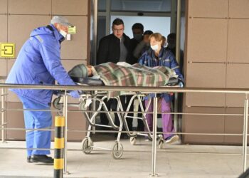 Rusia evacuará heridos en tiroteo en escuela en Moscú