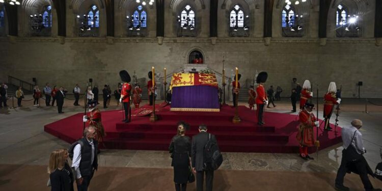 Palacio revela detalles del funeral de estado de la reina el lunes