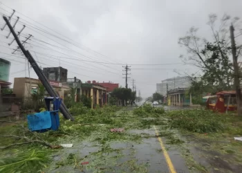 Tras el paso del huracán Ian, toda la isla de Cuba está sin servicio eléctrico