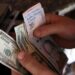 El salario mínimo en Venezuela, a la inversa del crecimiento económico
