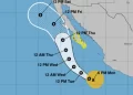 Kay se intensifica a huracán categoría 1 y amenaza a México con lluvias torrenciales