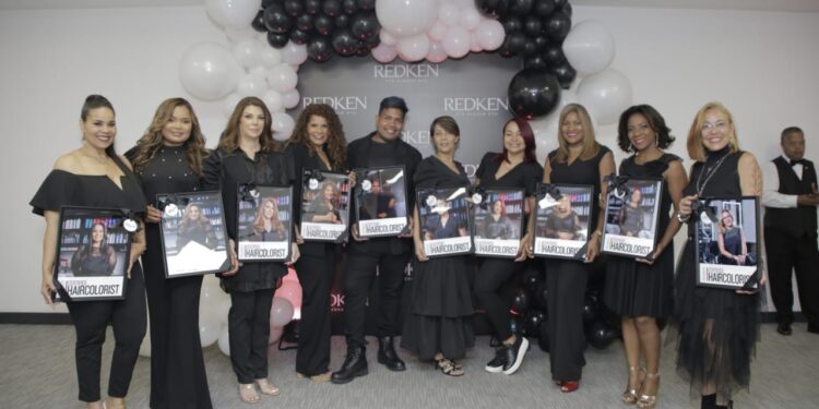 Certifican y Reconocen a los profesionales de la peluquería