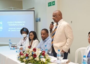 Hospital Ángel Contreras de Monte Plata lanza Guía Fármaco Terapéutica