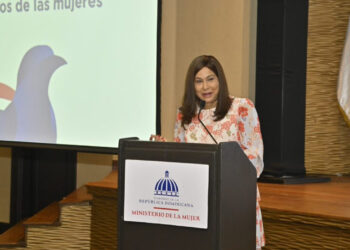 Ministra de la Mujer afirma que el 46 % de las víctimas de Tráfico y Trata son mujeres y el 19 % son niñas