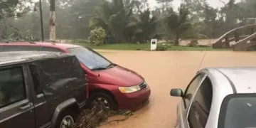 Se registran inundaciones repentinas en todo Puerto Rico por el huracán Fiona