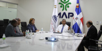 Ministerio de Administración Pública y UASD sostienen reunión para revisar nómina administrativa de la Universidad