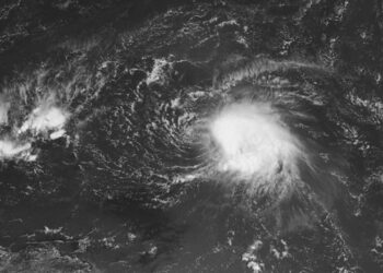 Centro de la tormenta Fiona se sitúa un poco más al Sur