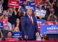 Trump entra con fuerza en la campaña legislativa: "No seré silenciado"