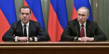 El ex presidente ruso Dmitri Medvédev desafió a la OTAN