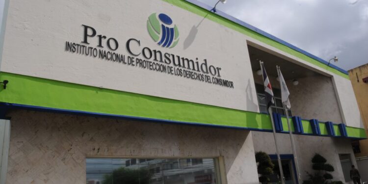 Pro Consumidor da plazo para cumplimiento norma etiquetado de alimentos