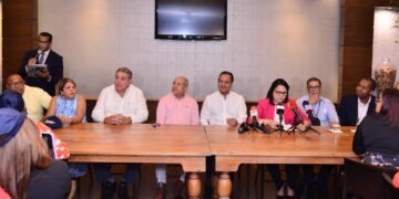 Grupo del sector salud manifiesta apoyo a aspiraciones de Abel Martínez