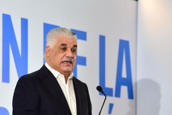 Miguel Vargas condena compra indiscriminada de dirigentes políticos opositores