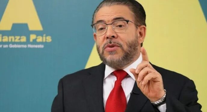 Alianza País llama a apoyar marcha del Colegio Médico