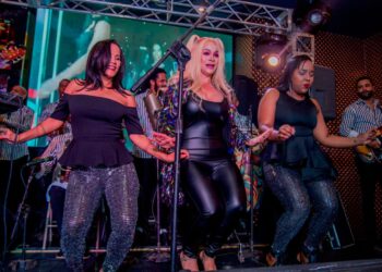 Casino Platino celebra sexto aniversario con Miriam Cruz