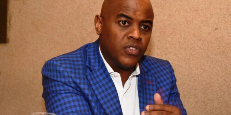 Economista Eglenin Morrison plantea conectar escuelas a Internet de calidad y educación vial desde el MINERD