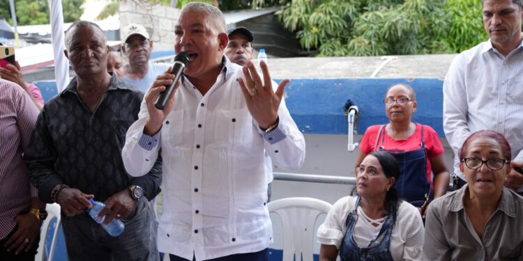 Radhamés González dice no se cierra a posibilidad de aspirar a la alcaldía en SDO