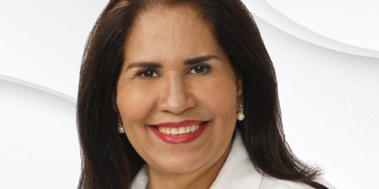 Maritza Hernández dice es la candidata conveniente para el PLD volver al poder