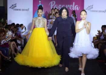 A casa llena realizó Forming Queens la Pasarela Fashion Colors 2022