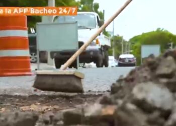 Presidente Abinader pone en servicio programa de aplicación móvil Bacheo 24/7