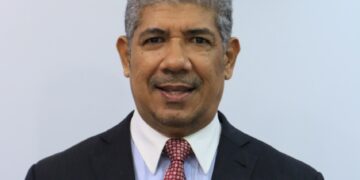 El aspirante a senador por Monte Plata, Alberto Tavárez, renuncia del PRM