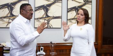 Director SRSM juramenta directora de RESIDE