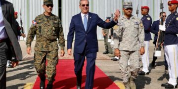 Presidente Abinader sale a Washington para reunirse con la vicepresidenta Kamala Harris