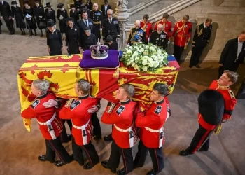 Isabel II será enterrada junto al duque de Edimburgo el lunes en Windsor