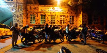 Cesfront detiene motocicletas en las que transportaban ocho haitianos ilegales 