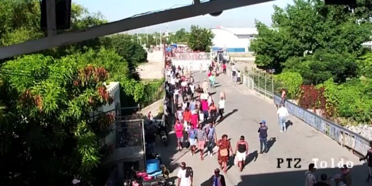 Afirma militares tienen control de la frontera