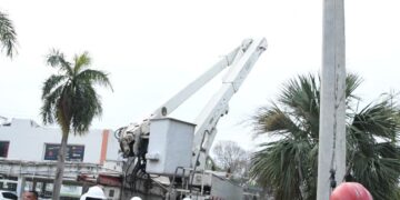 Edeeste inicia a estabilizar situación energética en el Este tras paso huracán Fiona