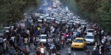 El velo en Irán: cómo la muerte de Amini ha desatado una oleada de protestas por todo el país