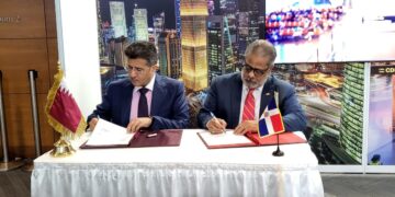 Gobierno firma con Qatar acuerdo flexibiliza operaciones para carga aérea