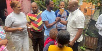 Eglenin Morrison recorre los 158 municipios del país para desplazar a la vieja política