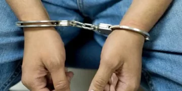 Policía apresa en “flagrante delito” dos hombres acusados de robo y agresión física en Valverde y Dajabón