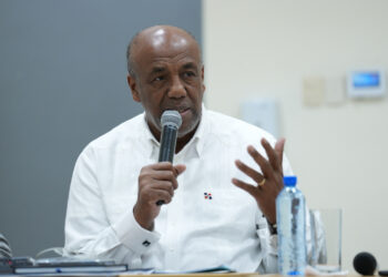 Gobierno busca dotar todas las calles del país de alumbrado eléctrico