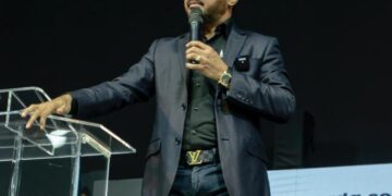 Presidente Escuela Formación Financiera Momentum "Falta de oportunidades y venir de familia disfuncional no son obstáculos para alcanzar el éxito"