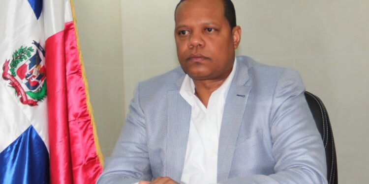 Anuncian operativos contra entidades se dedican a financiamiento de bienes muebles e inmuebles