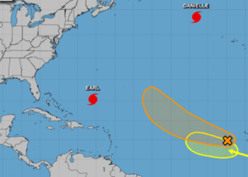 Earl se convierte en huracán y mantiene efectos indirectos sobre el país