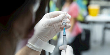 Israel lanza nuevas vacunas COVID-19 adaptadas a omicron