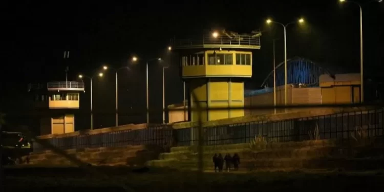 15 muertos y una veintena de heridos tras una pelea en una cárcel de Ecuador