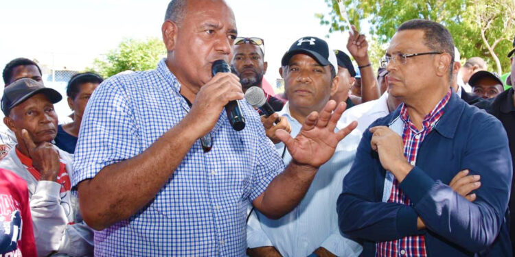 Presidente Abinader conforma comisión para solucionar conflicto terrenos en Villarpando