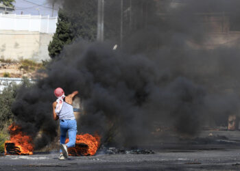 Estallan fuertes disturbios en Jerusalén Este entre palestinos y la Policía israelí