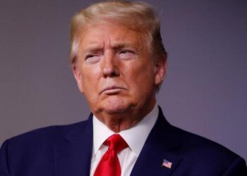 Donald Trump demanda a la CNN por difamación y le pide 475 millones