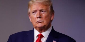 Donald Trump demanda a la CNN por difamación y le pide 475 millones