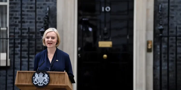 Liz Truss renunció como primera ministra del Reino Unido tras 45 días en el cargo