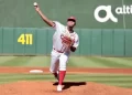 Leones detienen su racha negativa a base de palos al vencer a los Toros