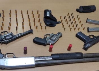 PN y MP ocupan armas de fuego durante allanamientos