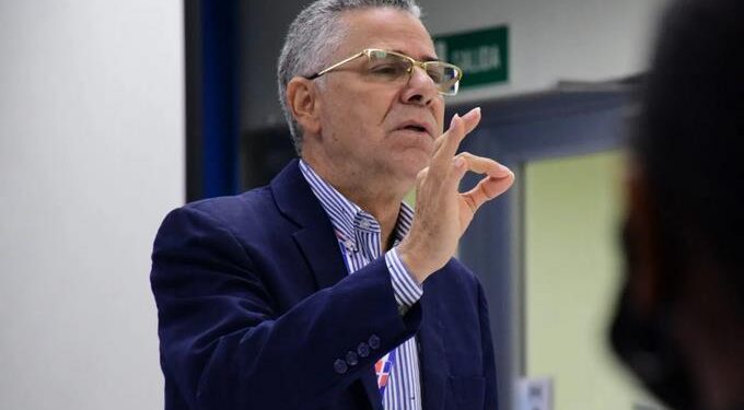 Alcalde Manuel Jiménez asegura Abinader beneficia a todo SDE con plan de remozamiento