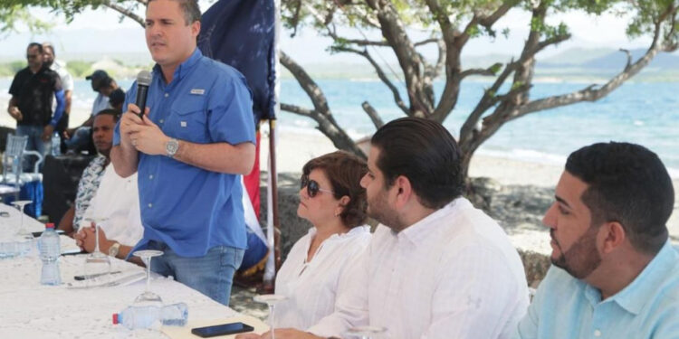 Autoridad Portuaria da primer palazo para construcción de muelle pesquero en Las Salinas de Baní