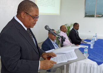 MESCyT imparte “Primera Conferencia de Innovación y Vinculación IES-Empresa de la Región SUR”